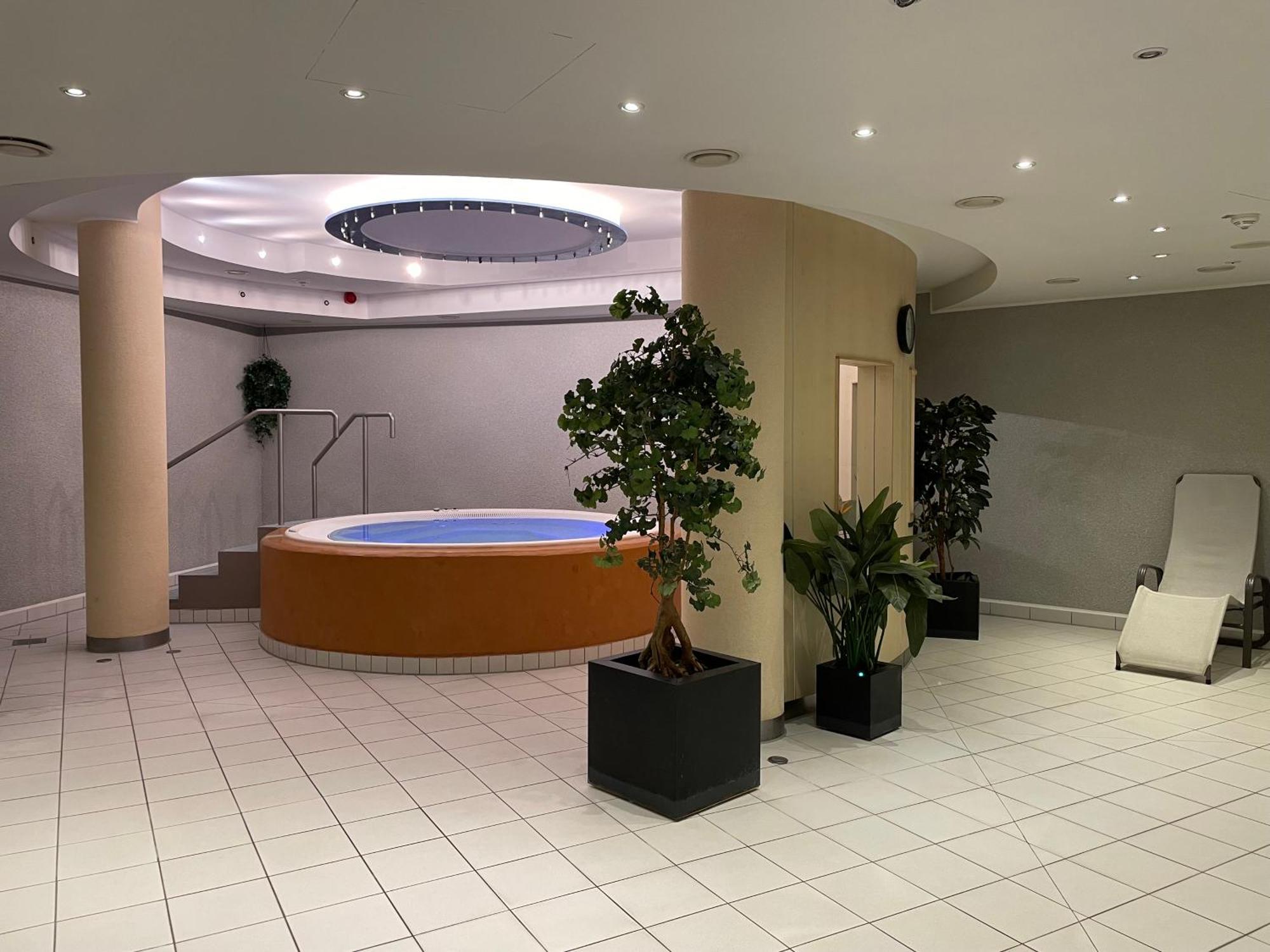 Novotel Hotel 4*